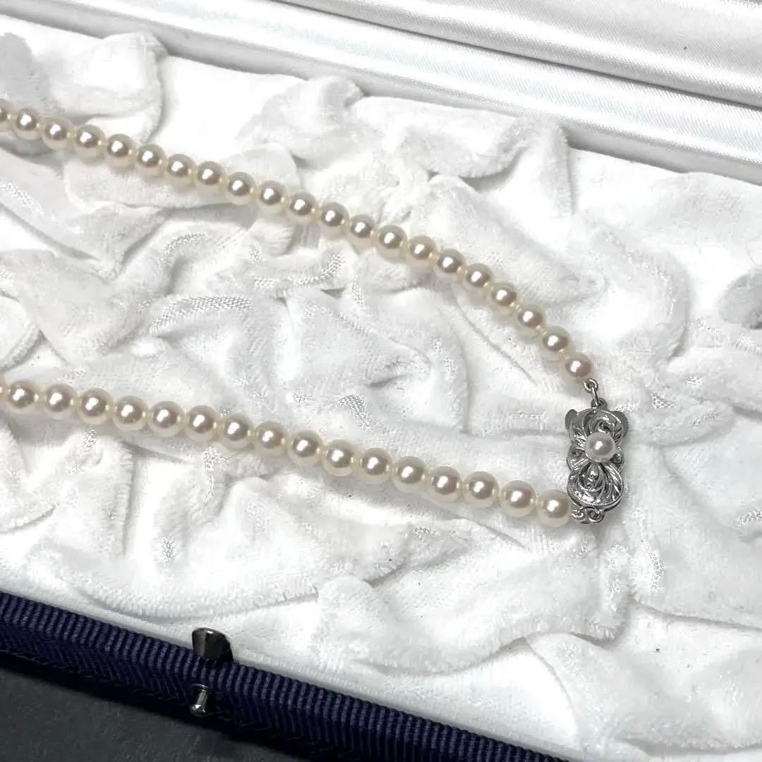 Mikimoto pearl necklace with 5.0-5.5mm Akoya pearls and M charm, 38 cm length