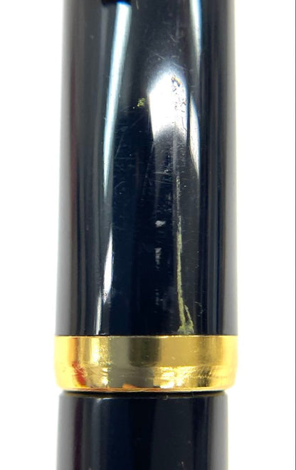 PILOT SUPER QUALITY fountain pen with fine nib, black body, and gold decorative elements