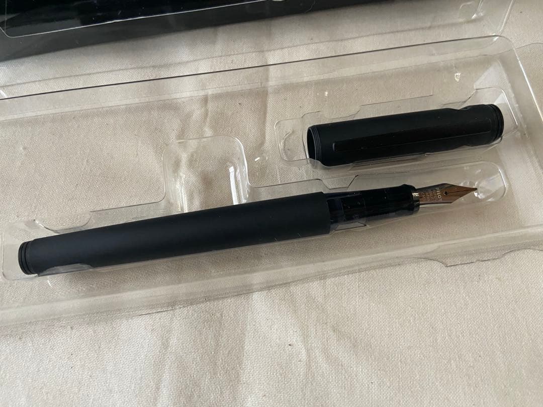 Pilot Lightive fountain pen in silver finish with original box showing slight wear