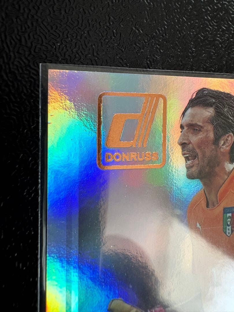 Gianluigi Buffon Autographed Card — Japanese