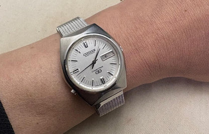 Citizen 892 Quartz Men's Watch — Japanese