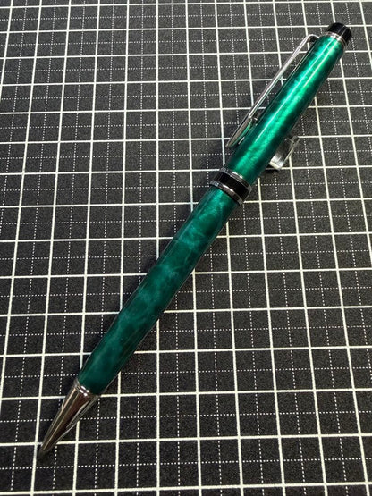 PILOT GRASE Mechanical Pencil in Forest Color with 0.5mm lead diameter model HGNC-5SR-MOR