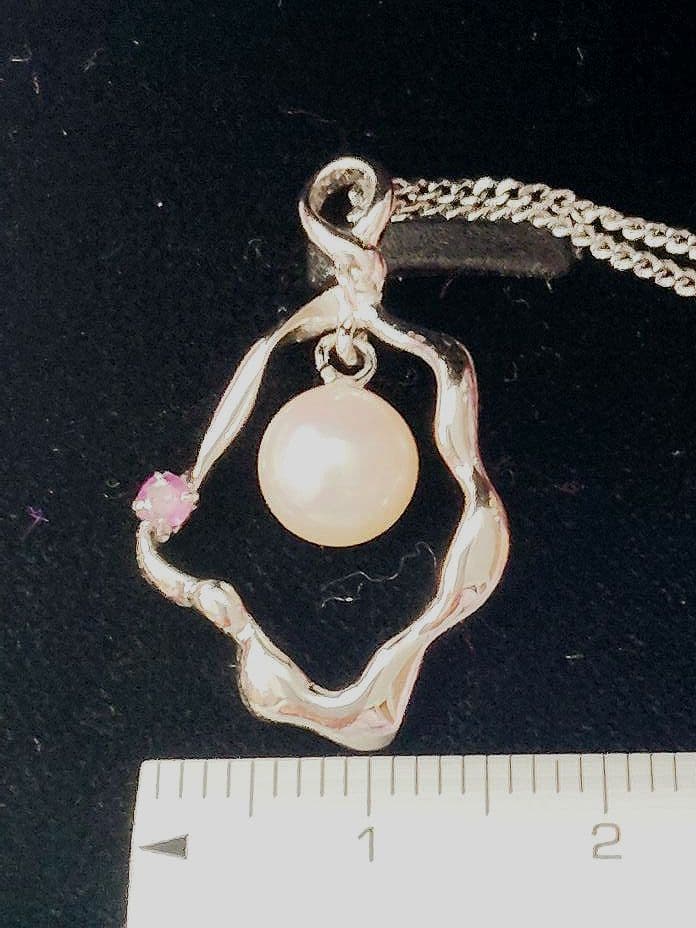 New Beautiful Ise Akoya genuine 7mm pearl pendant with ruby on 40 cm silver 925 necklace with lobster clasp