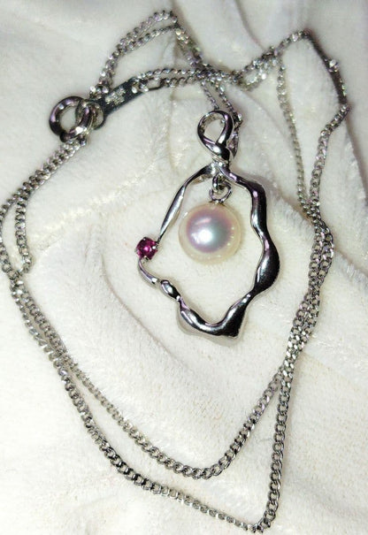 New Beautiful Ise Akoya genuine 7mm pearl pendant with ruby on 40 cm silver 925 necklace with lobster clasp