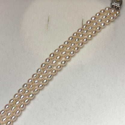 Takashi Pearl 3-Strand Necklace with 4.5mm pearls, 34g weight, and 43cm length in elegant design