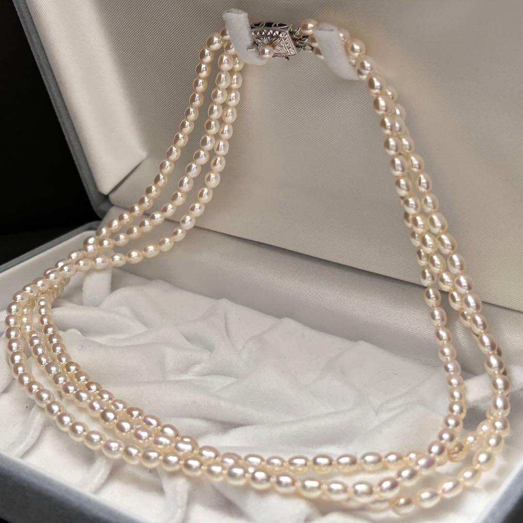 Takashi Pearl 3-Strand Necklace with 4.5mm pearls, 34g weight, and 43cm length in elegant design