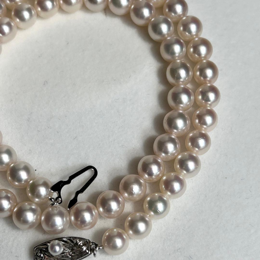 Tasaki Akoya pearl necklace with 7.5mm pearls and silver metal fittings, 44.5cm length