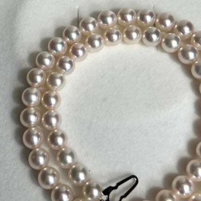 Tasaki Akoya pearl necklace with 7.5mm pearls and silver metal fittings, 44.5cm length