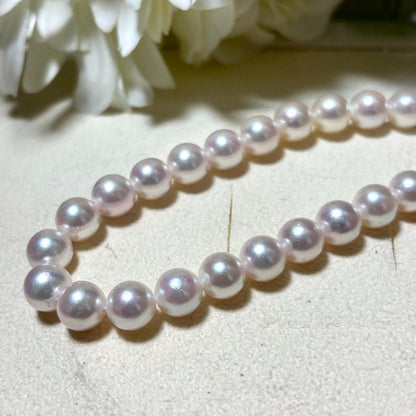 Pearl Necklace SV 42.6g with 42.5cm length and 8-8.5mm pearls, silver clasp