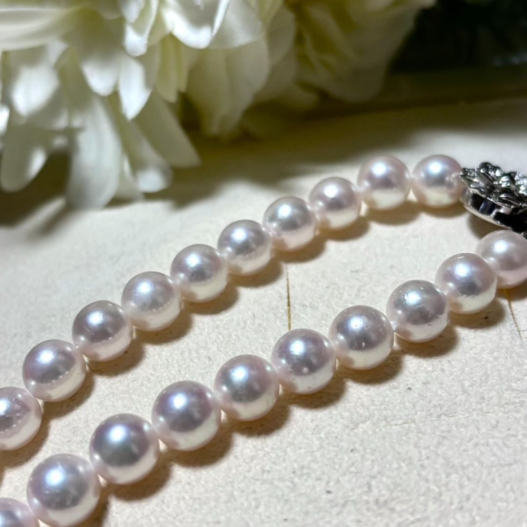 Pearl Necklace SV 42.6g with 42.5cm length and 8-8.5mm pearls, silver clasp