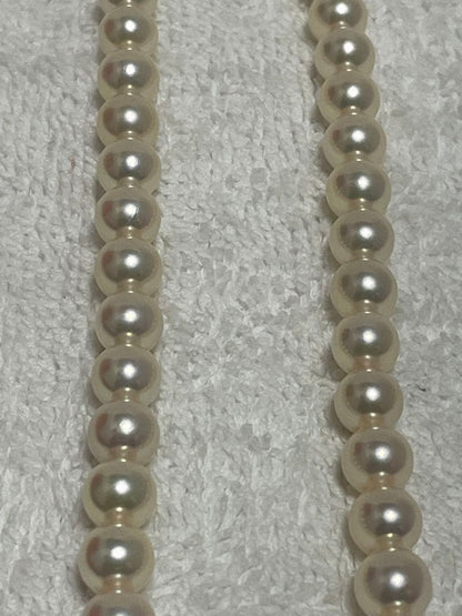 Mikimoto Akoya SIL marked pearl necklace featuring 6.5mm to 7.0mm pearls on a 40.5cm chain