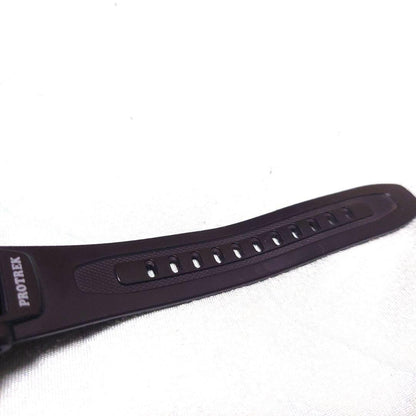 CASIO PRG-40 Digital Men's Watch — Japanese