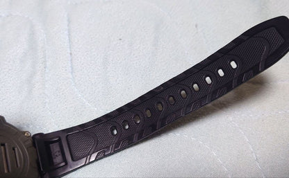 CASIO PRG-40 Digital Men's Watch — Japanese