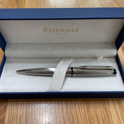 Waterman Ballpoint Pen 2119269Z EXPERT in metallic silver with black fine tip and brass body