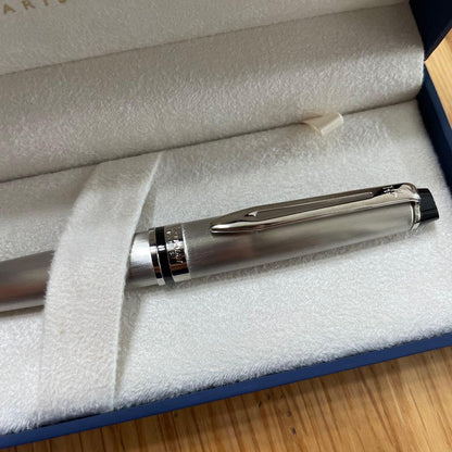 Waterman Ballpoint Pen 2119269Z EXPERT in metallic silver with black fine tip and brass body