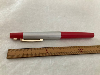Used Pilot fountain pen with 14K gold nib and cartridge ink system