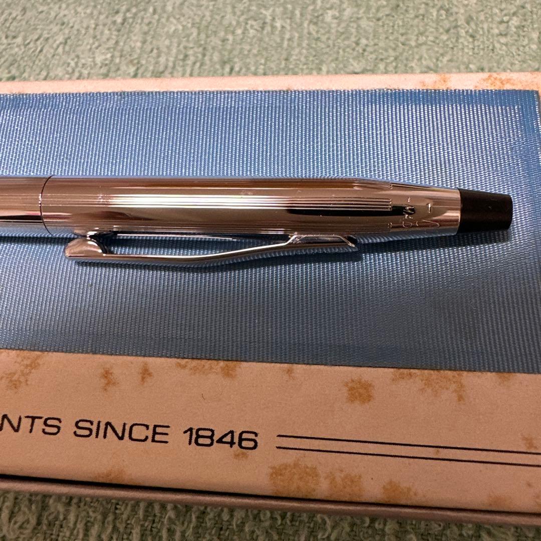 CROSS Ballpoint Pen in silver metal with simple and sophisticated design