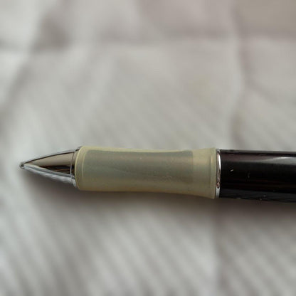PILOT Dr.GRIP discontinued multi-function pen featuring pencil and ballpoint components