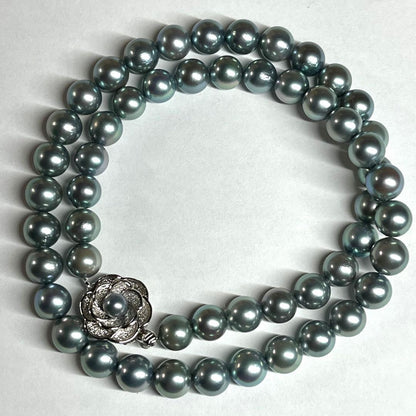 Akoya pearl necklace 7.5-8.0mm pearls with blue silver stamp on a 43cm chain