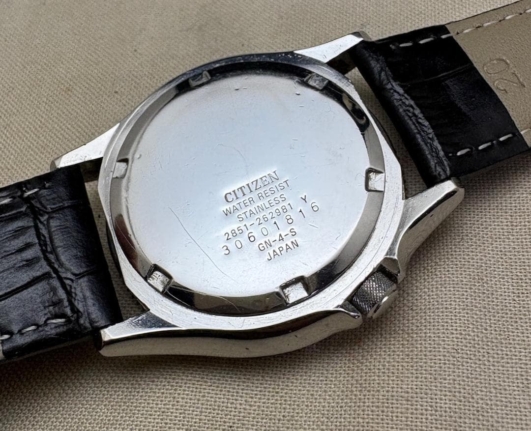Citizen 020 Quartz Men's Watch — Japanese