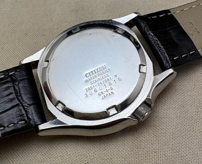 Citizen 020 Quartz Men's Watch — Japanese