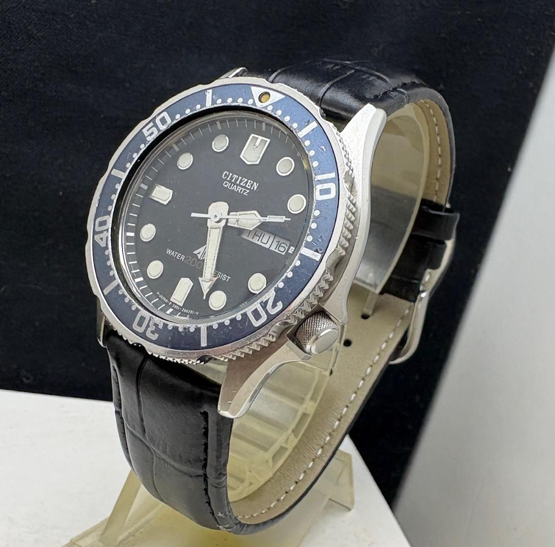 Citizen 020 Quartz Men's Watch — Japanese