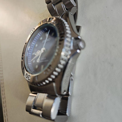 SEIKO N035 Solar Men's Watch — Japanese