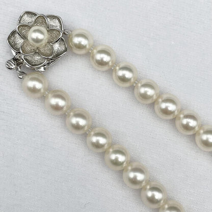 AQUA YA Pearl Flower necklace featuring 7-7.5mm white Akoya pearls with silver clasp and 41cm length