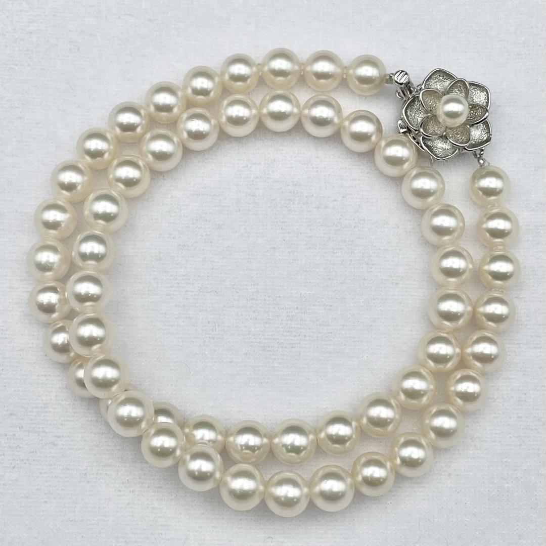 AQUA YA Pearl Flower necklace featuring 7-7.5mm white Akoya pearls with silver clasp and 41cm length