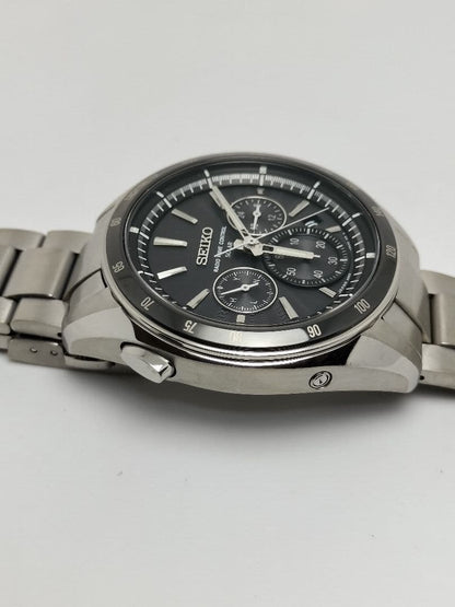 SEIKO 8B82 Solar Men's Watch — Japanese