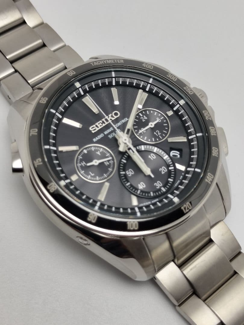 SEIKO 8B82 Solar Men's Watch — Japanese