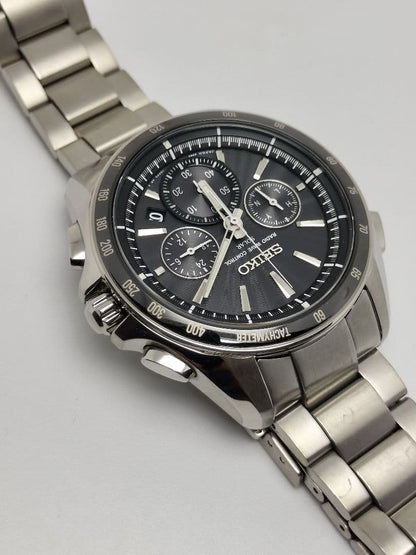 SEIKO 8B82 Solar Men's Watch — Japanese
