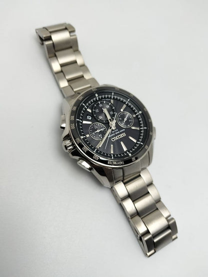 SEIKO 8B82 Solar Men's Watch — Japanese