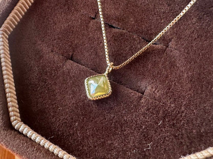 agete K10 natural diamond necklace with olive yellow diamond on adjustable 50 cm gold chain