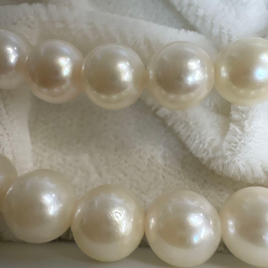 Honora Akoya Pearl Necklace featuring 6.7mm white pearls and a flower-shaped silver clasp, 42cm length