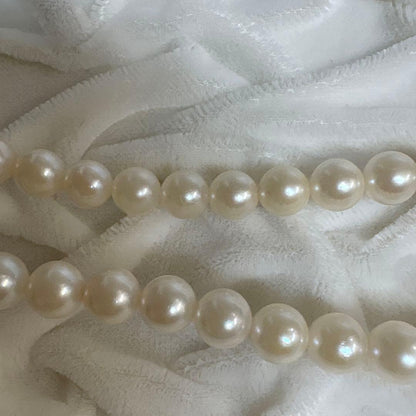 Honora Akoya Pearl Necklace featuring 6.7mm white pearls and a flower-shaped silver clasp, 42cm length