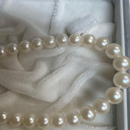 Honora Akoya Pearl Necklace featuring 6.7mm white pearls and a flower-shaped silver clasp, 42cm length