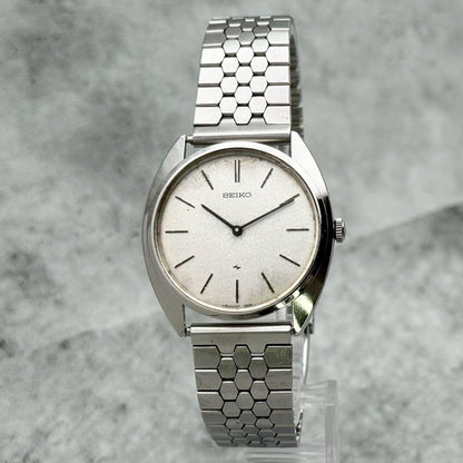 SEIKO 2220-0470 Manual Men's Watch — Japanese
