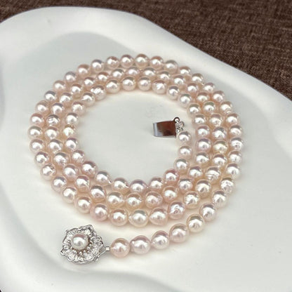 A grain Akoya pearl necklace with baroque pearls measuring 7-7.5mm and 83cm length