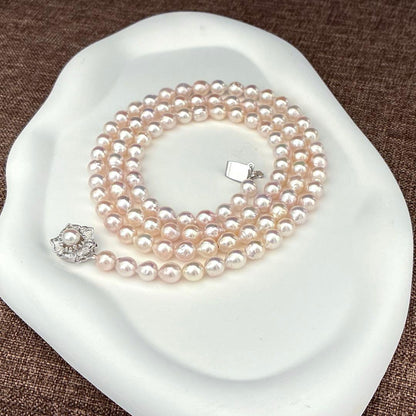 A grain Akoya pearl necklace with baroque pearls measuring 7-7.5mm and 83cm length