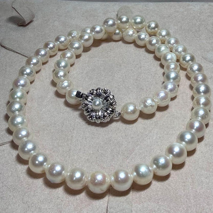 Honmei Akoya pearl necklace with 7-7.5mm pearls and silver fittings, 43cm length