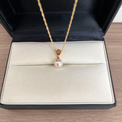New TASAKI K18 gold necklace with an 8mm rare light pink pearl and pink sapphire pendant