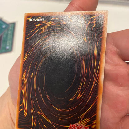 Yu-Gi-Oh Dark Magician — Japanese