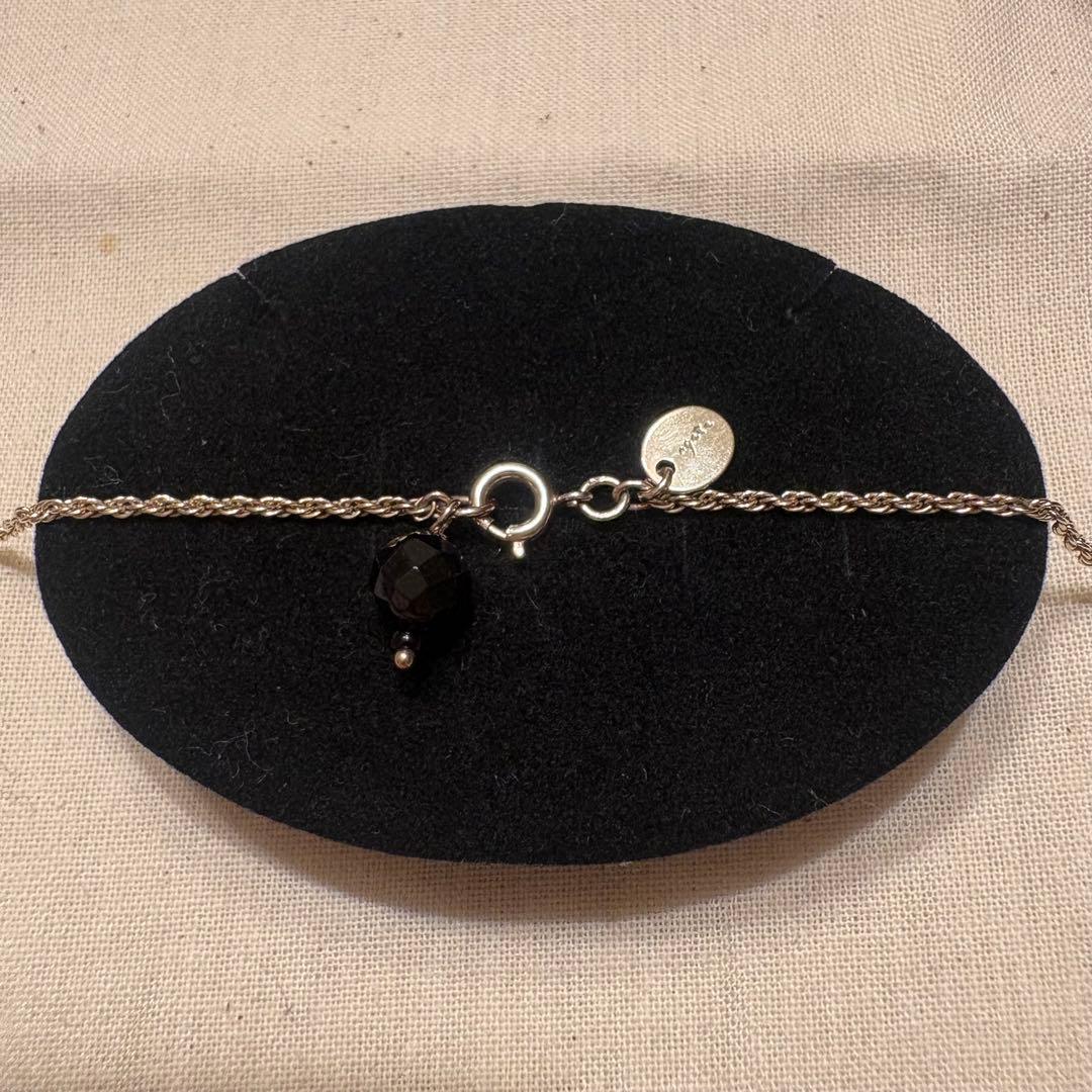 Agete necklace in gold plated sterling silver with onyx stone and two types of adjustable chains
