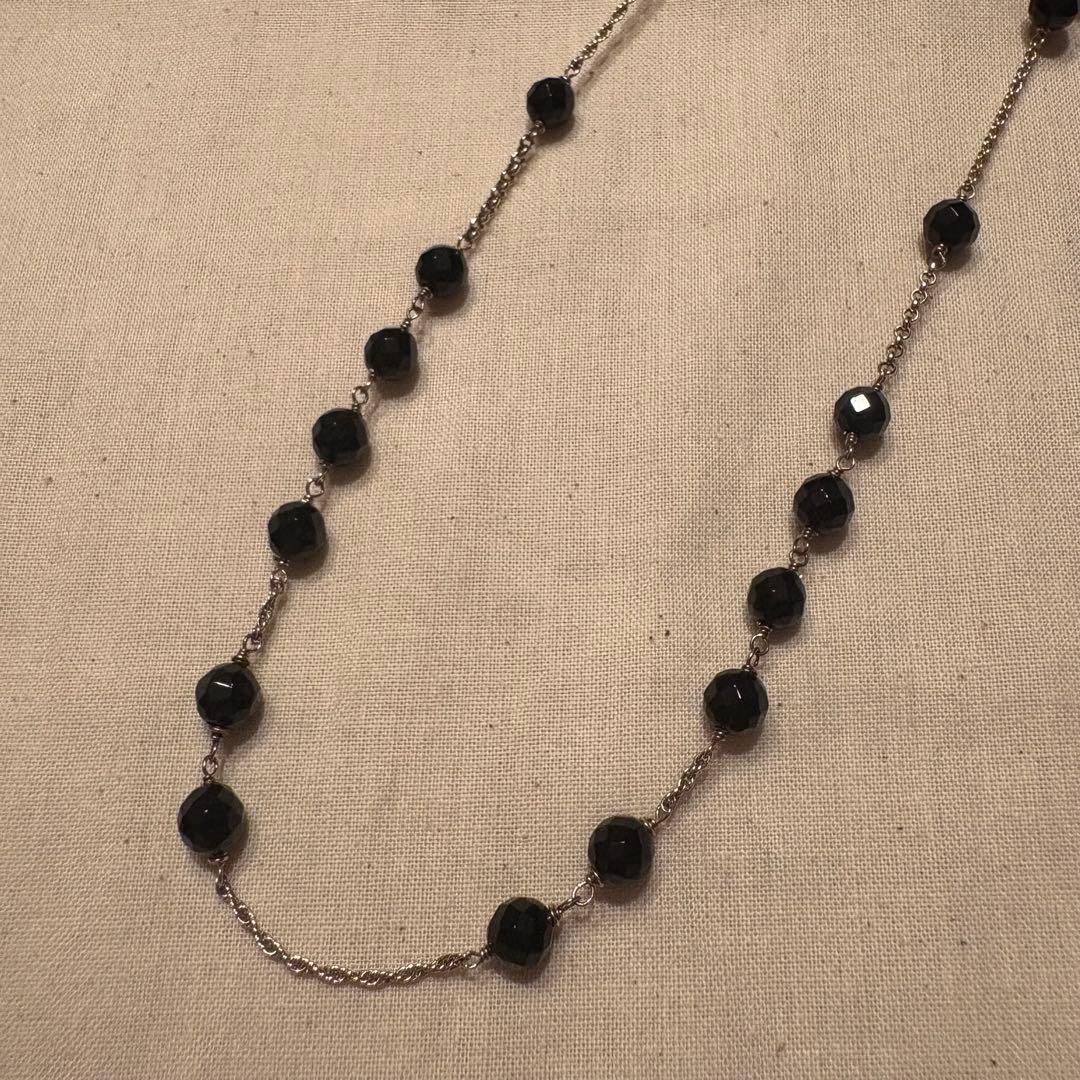 Agete necklace in gold plated sterling silver with onyx stone and two types of adjustable chains
