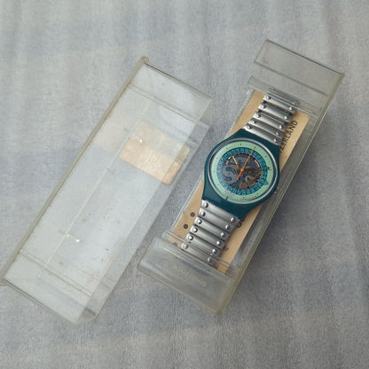 swatch GG404 Quartz Men's — Japanese