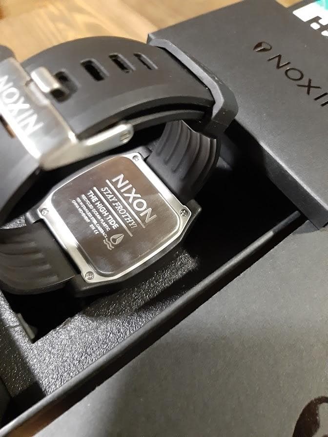 NIXON HIGH TIDE Digital Men's Watch — Japanese