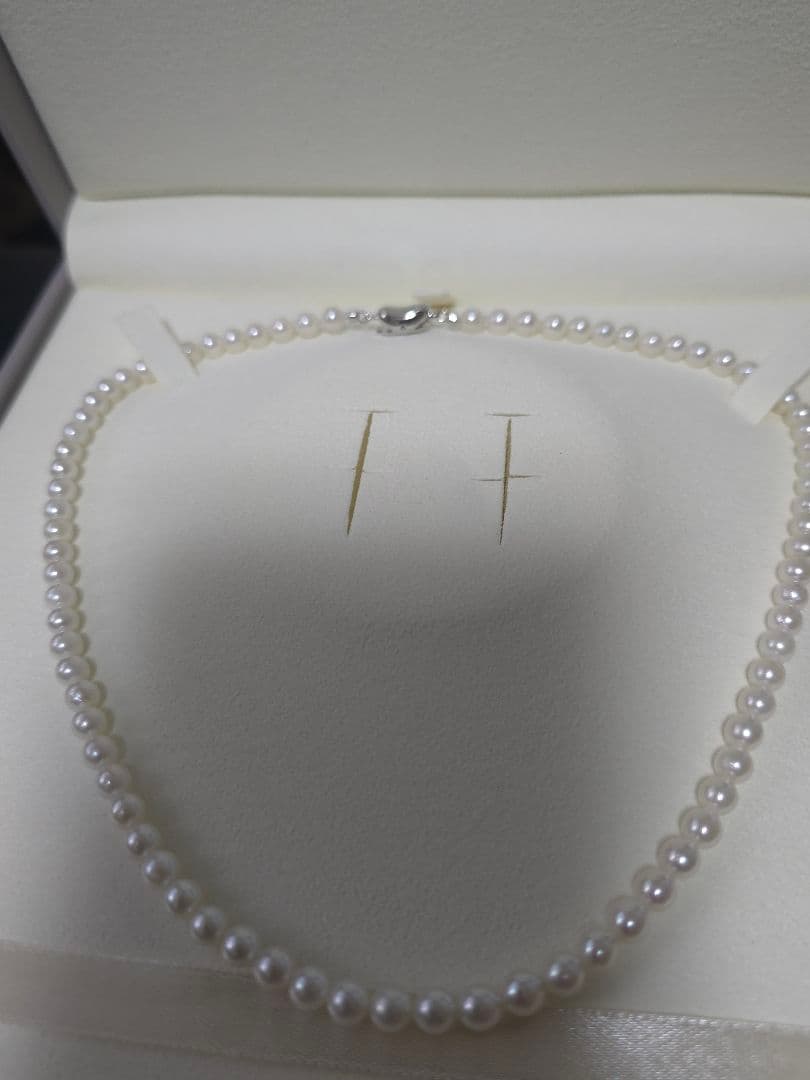 New WSP Baby Pearl Necklace with 5 mm white round Akoya pearls