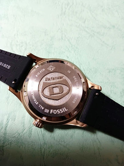 FOSSIL Defender Quartz Men's Watch — Japanese