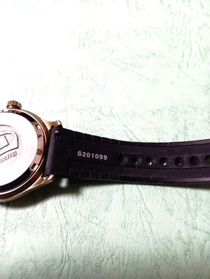FOSSIL Defender Quartz Men's Watch — Japanese